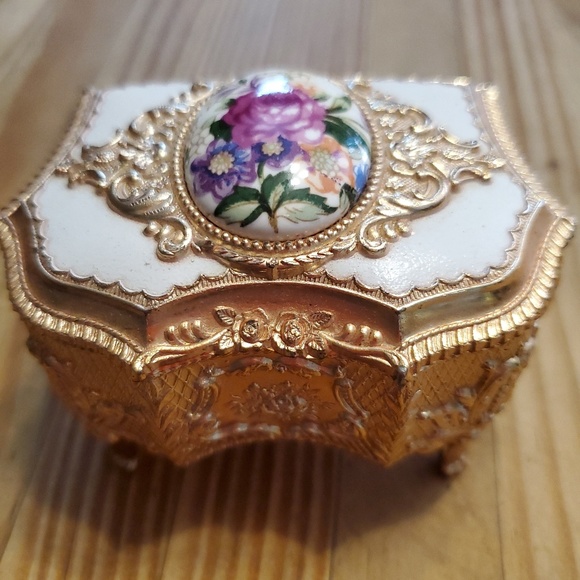 Japanese Other - Vintage Japanese trinket box